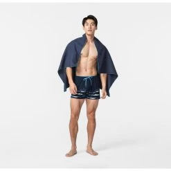 Serviette De Bain Microfibre à Rayures Bleu Foncé Taille L 80 X 130 Cm -Pas Cher Nautisport Magasin serviette de bain microfibre a rayures bleu fonce taille l 80 x 130 cm 2